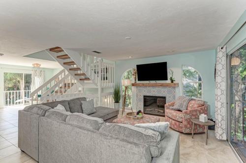 Island Serenity - 6250 Holmes #54