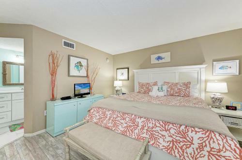 Sunset Beach 102 - 2716 Gulf