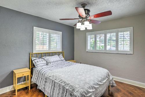 Bright Largo Getaway With Private Pool And Grill!