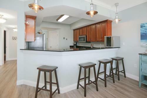 Paradise Shores 302 By Pristine Properties