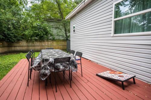 Renovated 3br Home Near Murray Hill - Sleeps 8