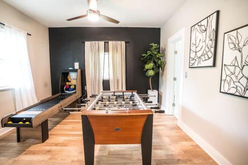 Renovated 3br Home Near Murray Hill - Sleeps 8