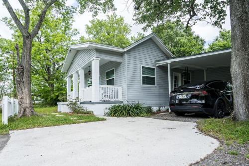 Renovated 3br Home Near Murray Hill - Sleeps 8