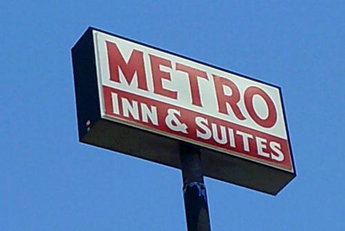 Hotel Metro Inn & Suites