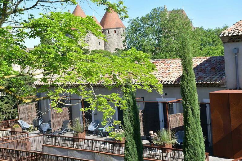 Pont Levis Hotel