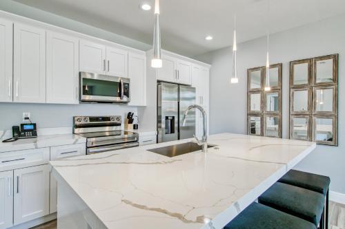 486 Nw 40th Ct