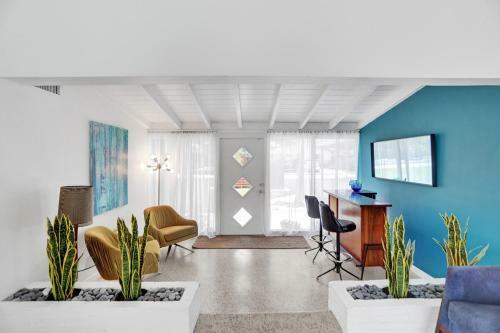 Rad Island City House