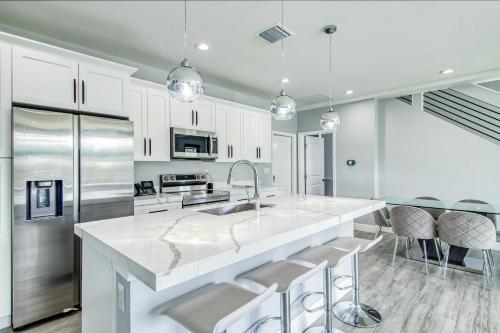 492 Nw 40th Ct