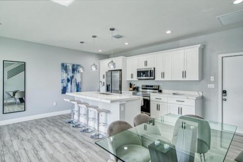 492 Nw 40th Ct