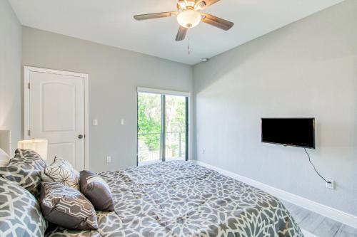 492 Nw 40th Ct