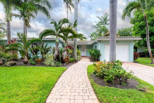 Luxurious Fort Lauderdale Pool Home