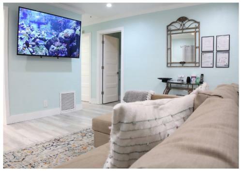 ?excellent Location! Beautiful Relaxing Home