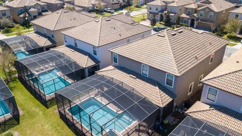 Spacious Home W Private Pool & Game Room