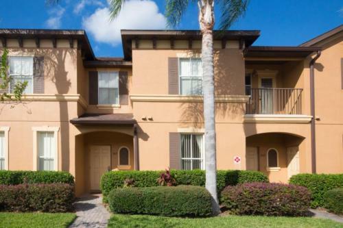 Maria's Regal Palms Townhouse By Ipg Florida