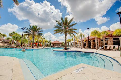 Villa 6112 Broad Oak Drive