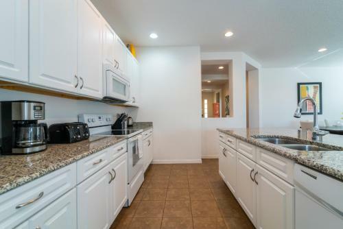 2581rc- Rosemont Place (g)