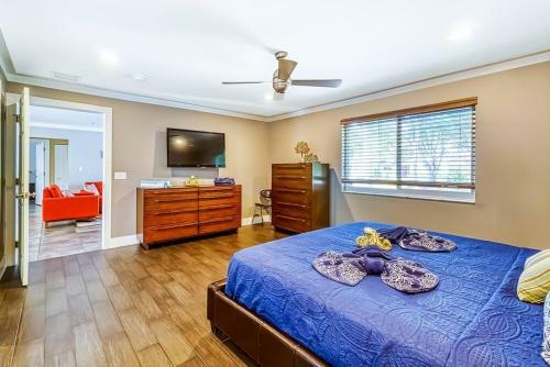Hollywood Villa Close To The Beach W/heated Pool