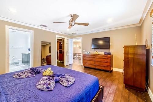 Hollywood Villa Close To The Beach W/heated Pool
