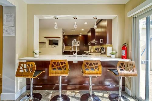 Hollywood Villa Close To The Beach W/heated Pool