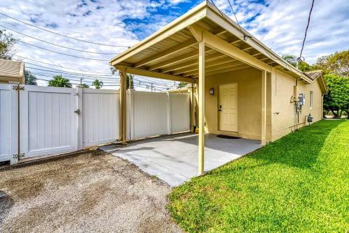 Hollywood Villa Close To The Beach W/heated Pool