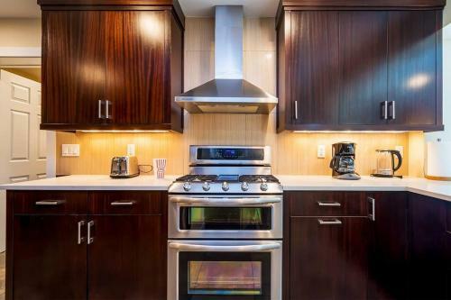 Hollywood Villa Close To The Beach W/heated Pool