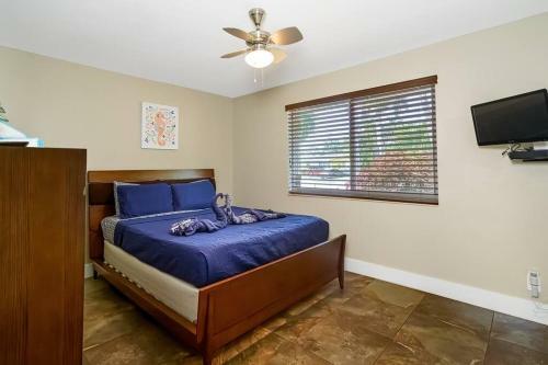 Hollywood Villa Close To The Beach W/heated Pool
