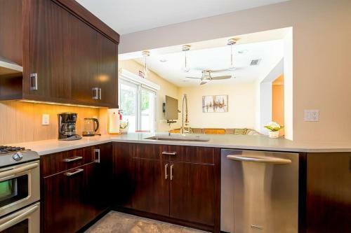 Hollywood Villa Close To The Beach W/heated Pool