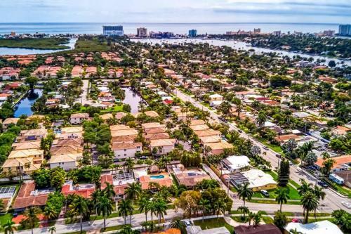 Hollywood Villa Close To The Beach W/heated Pool