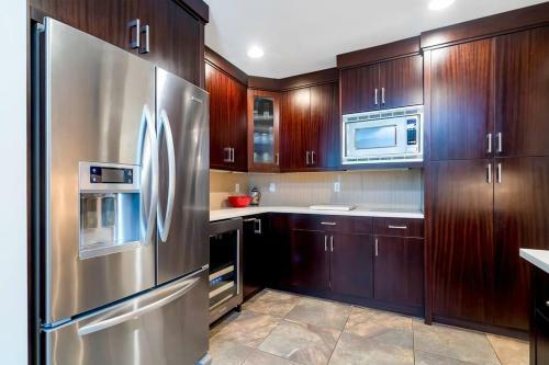 Hollywood Villa Close To The Beach W/heated Pool