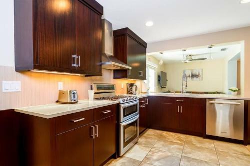 Hollywood Villa Close To The Beach W/heated Pool