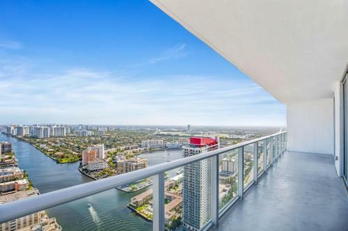 Apartamento Millionare Apt 3809 Hyde Beach. 2bd/2ba Direct Ocean View!