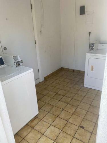 Apartamento Beachy 1-1 Suite With A Pool!