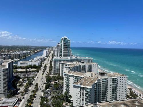 Amazing Views In A Dream Apartment By Rent4us