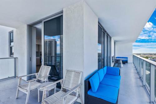 2bd/2ba Million Apartment 2101. Direct Ocean View