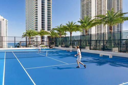 2bd/2ba Million Apartment 2101. Direct Ocean View