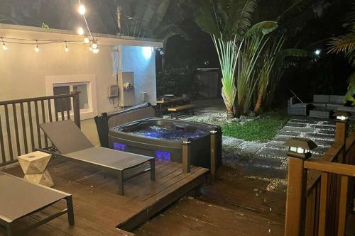 Hollywood House With Jacuzzi