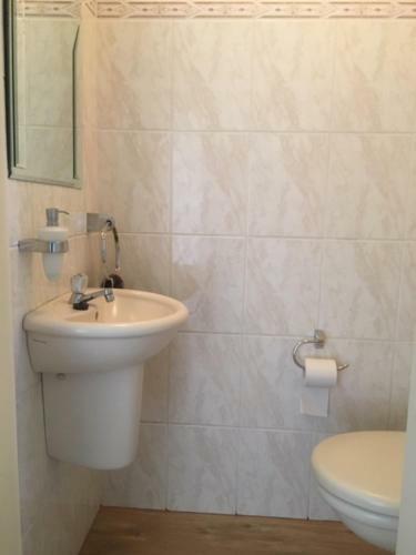 Ferienwohnung Mit Blick Ins Rheintal