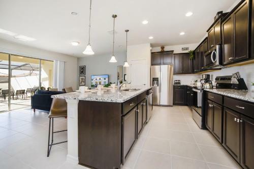 Townhome Splash Pool Bbq Free Water Park