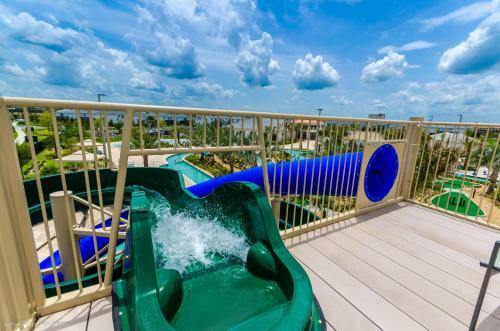 Stunning Lakeview Townhome W Private Pool