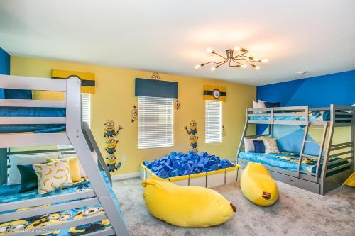 Villa 2873 Stanza Court