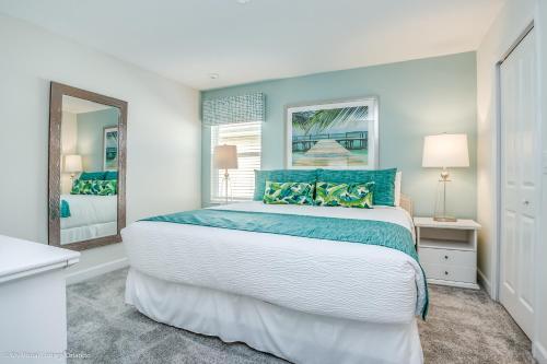 Villa 2873 Stanza Court