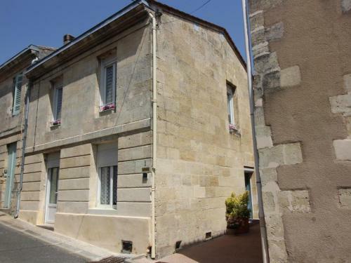 G�te Bourg, 3 Pi�ces, 4 Personnes - Fr-1-440-416