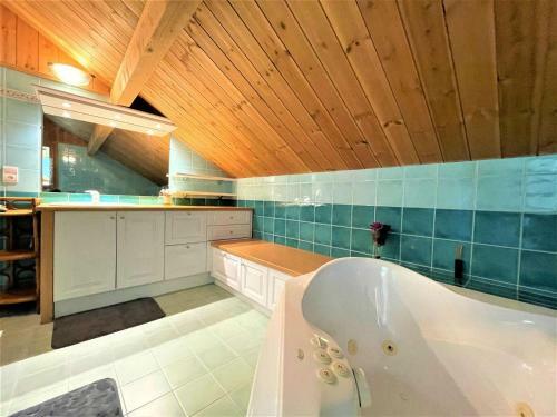 Maison Brian�on, 3 Pi�ces, 6 Personnes - Fr-1-330c-129
