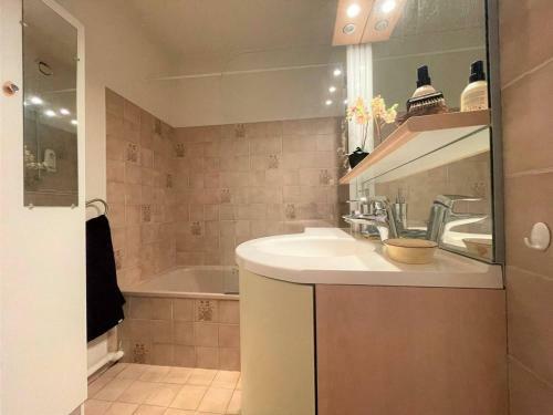 Apartamento Appartement Brian�on, 2 Pi�ces, 4 Personnes - Fr-1-330c-131