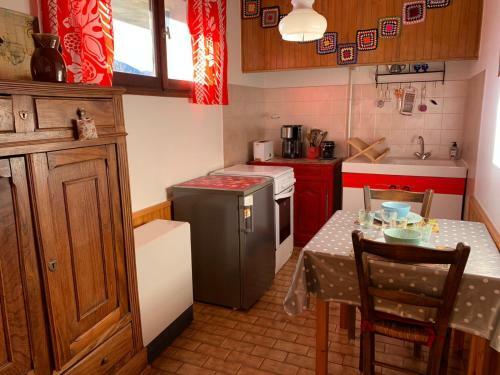 Apartamento Studio Sympa Avec Terrasse , Maxi 4 Pers.brian�on