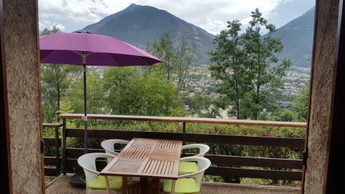 Apartamento Studio Sympa Avec Terrasse , Maxi 4 Pers.brian�on