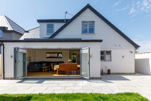 Delightful Seaside Hideaway 5 Mins To Beach