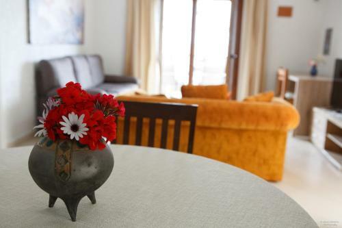 2 Bedroom Seaside Apartment In Sitia