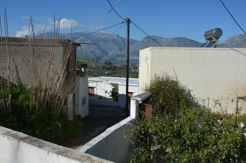 Notias