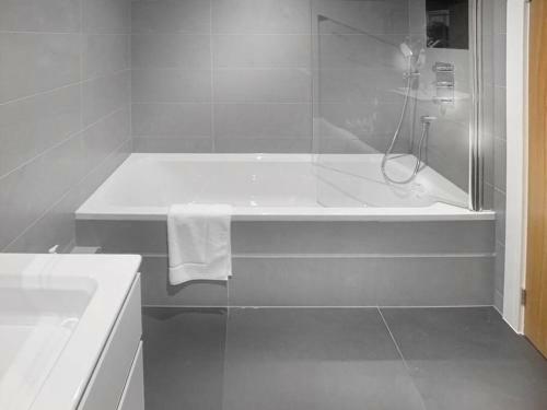 Apartamento Eton, Windsor - 1 Bed Flat - With Parking